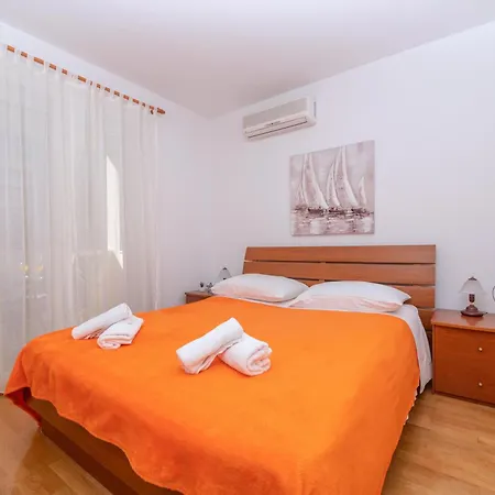 4you Макарска