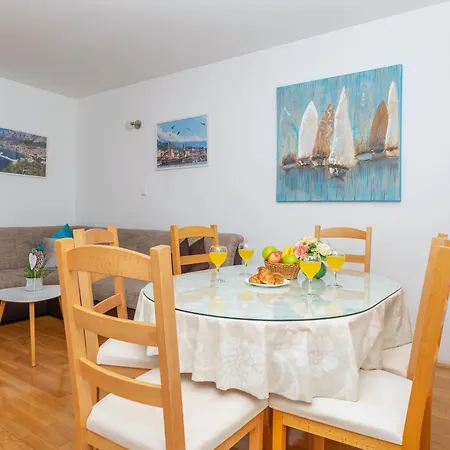 Apartman 4you Makarska